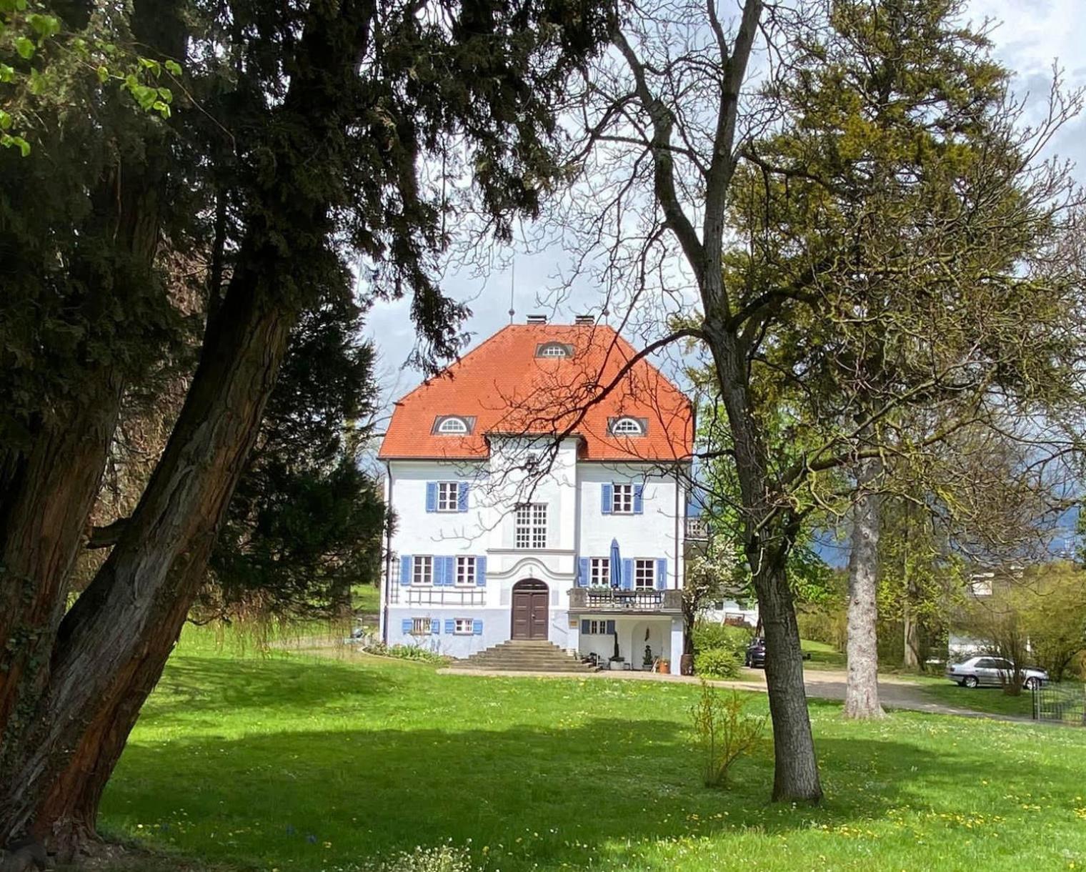Ferienwohnung Villa Victoria mit grandiosem Seeblick und Gartennutzung in Jugendstil Villa