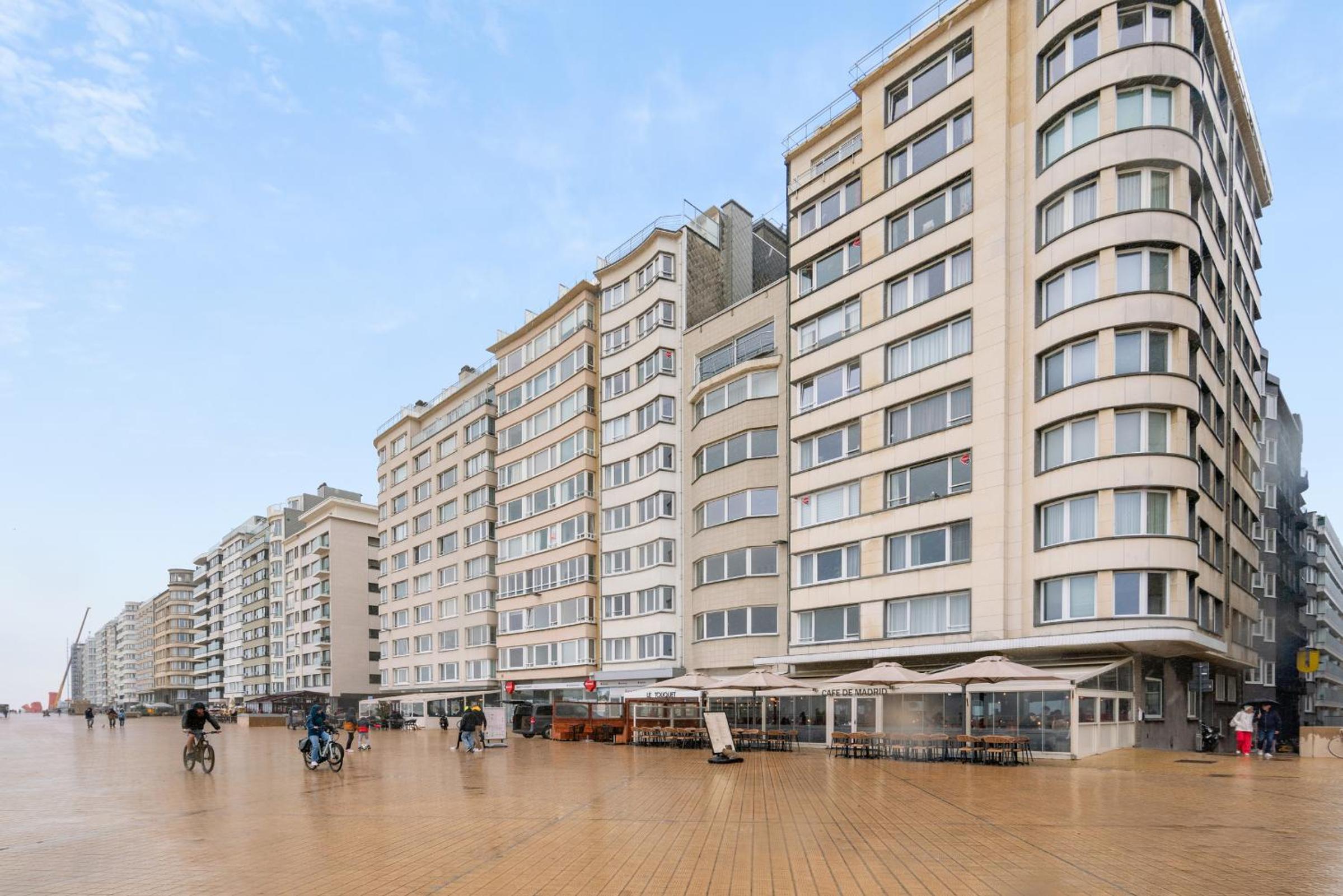 Frontal renovated seaview