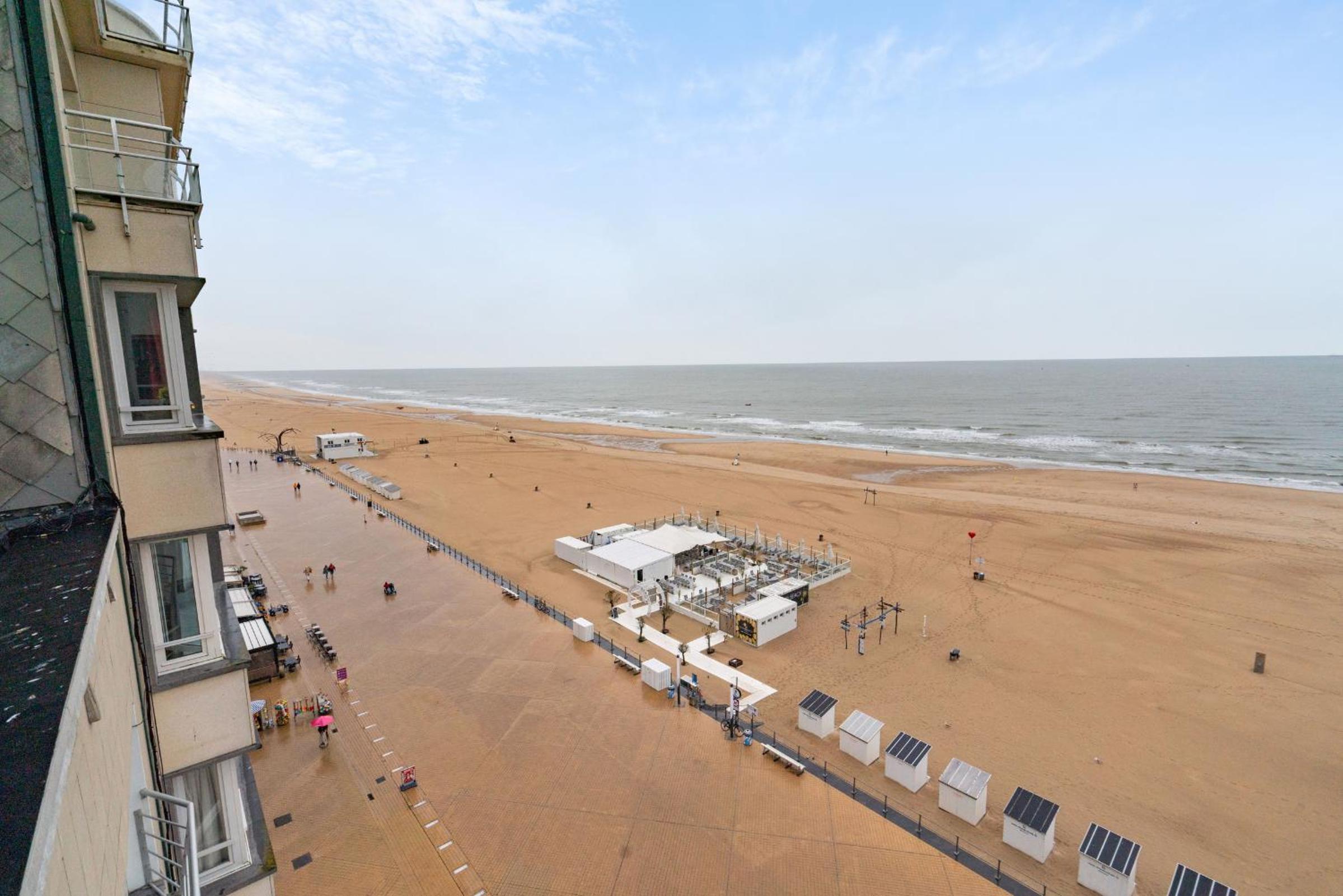 Frontal renovated seaview