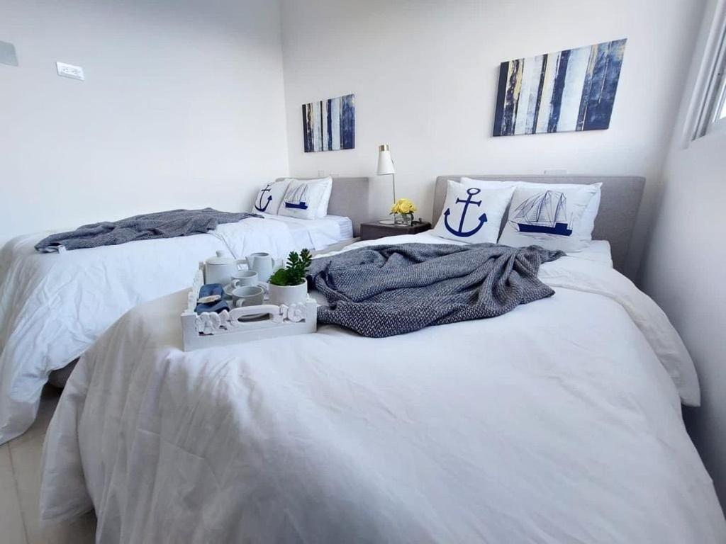 Luxury Gateaway Penthouse in front of Hard Rock