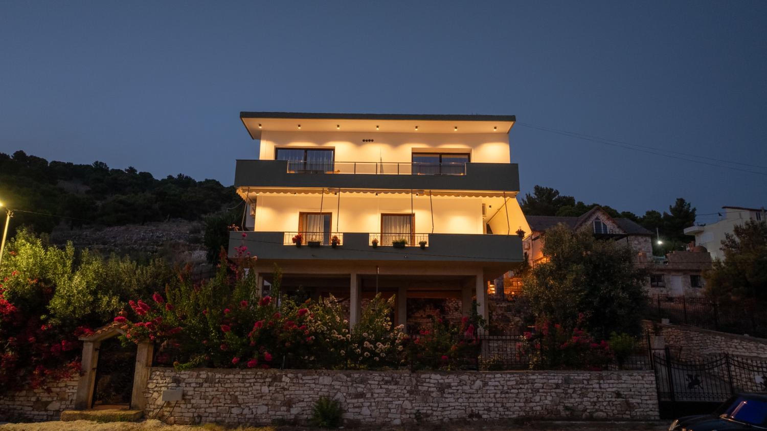 Euphoria Apartments