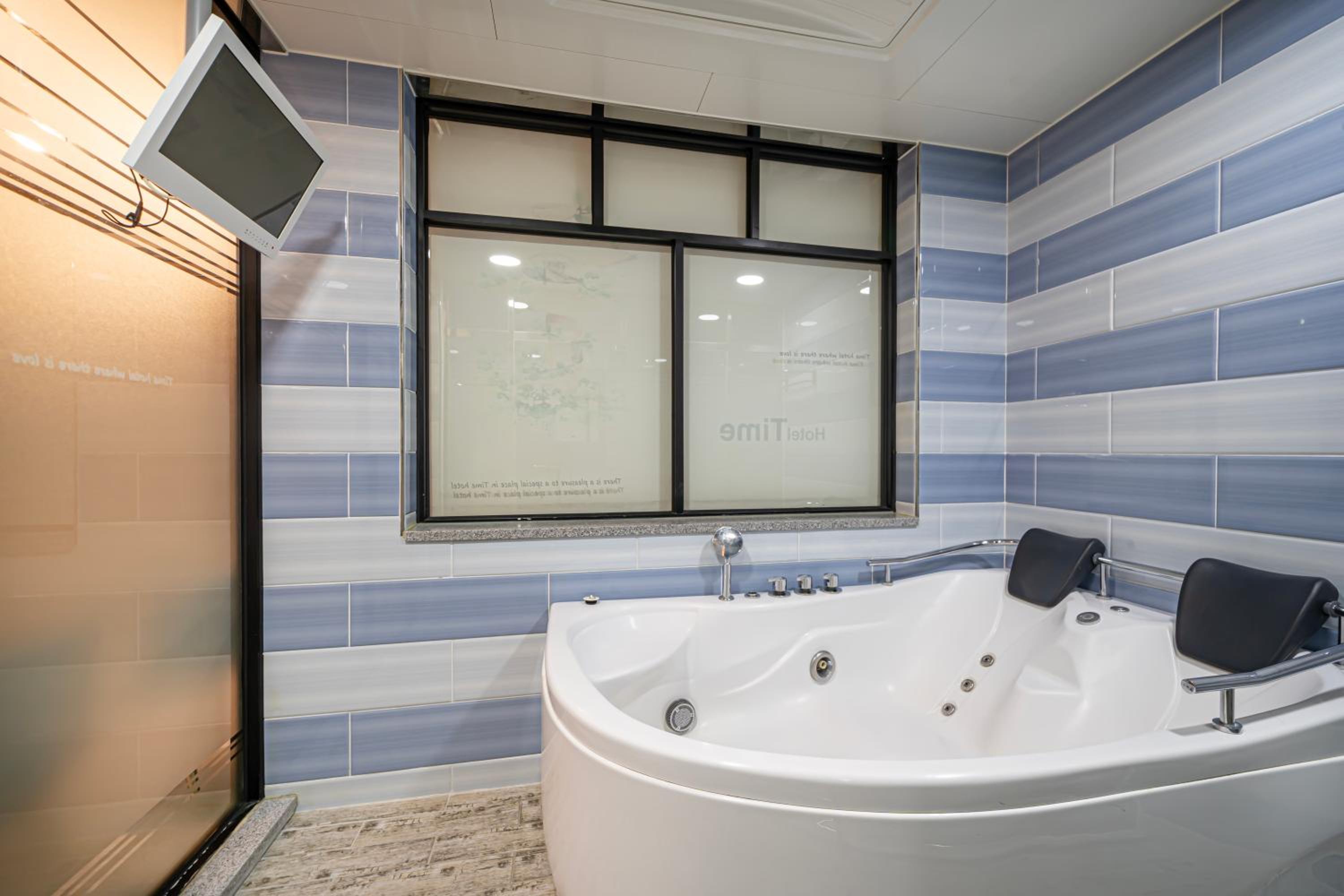 Time Hotel
