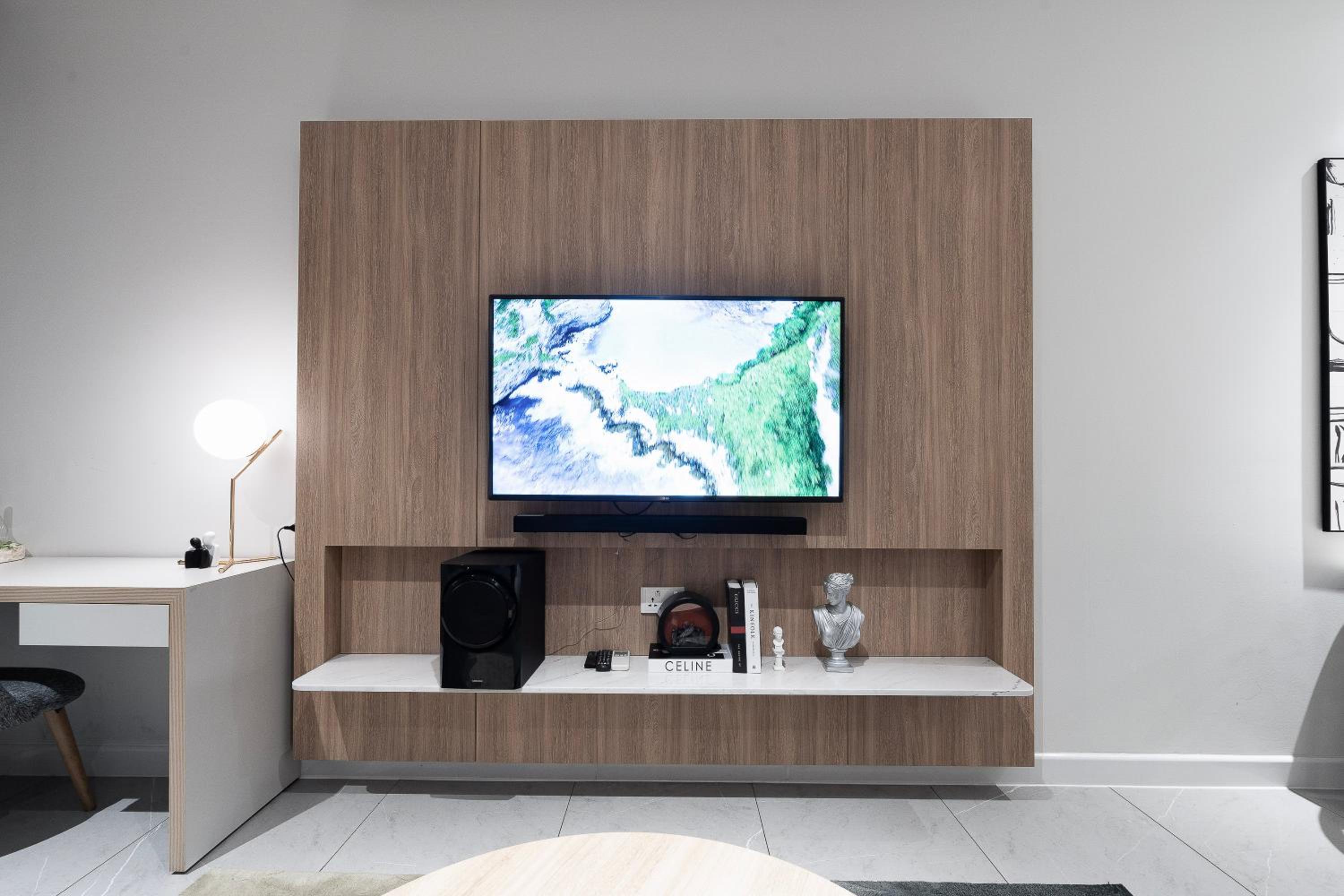Modern District 1 2BR&3BR D1&Zenity apartment OUTDOOR Jacuzzi Pool