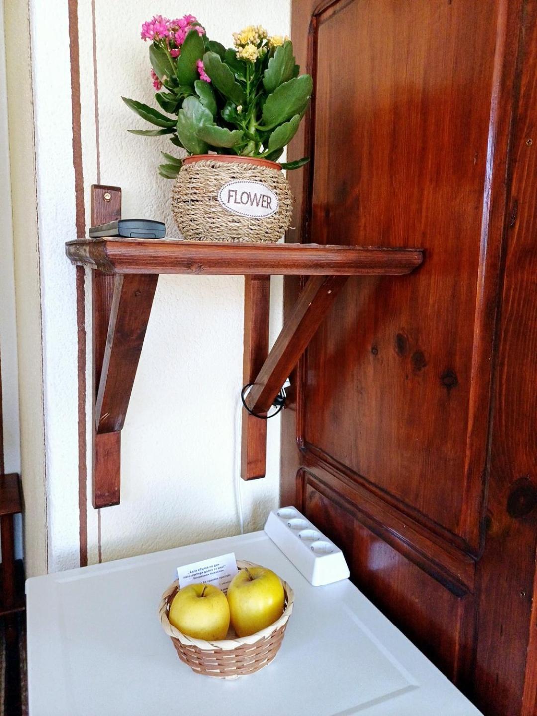 Guest Rooms Dona