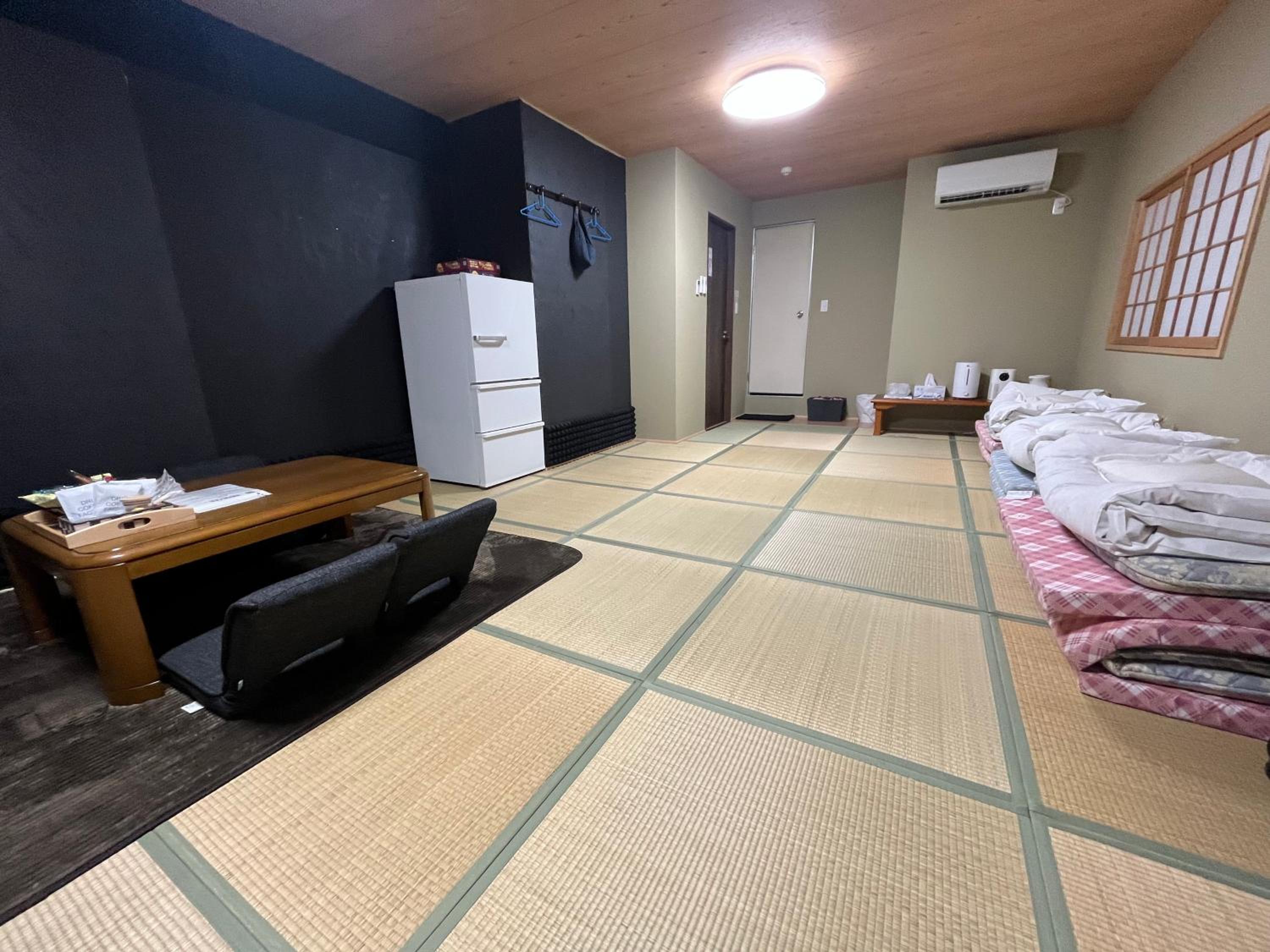 Local Japanese Stay & Sake Experience Namba area