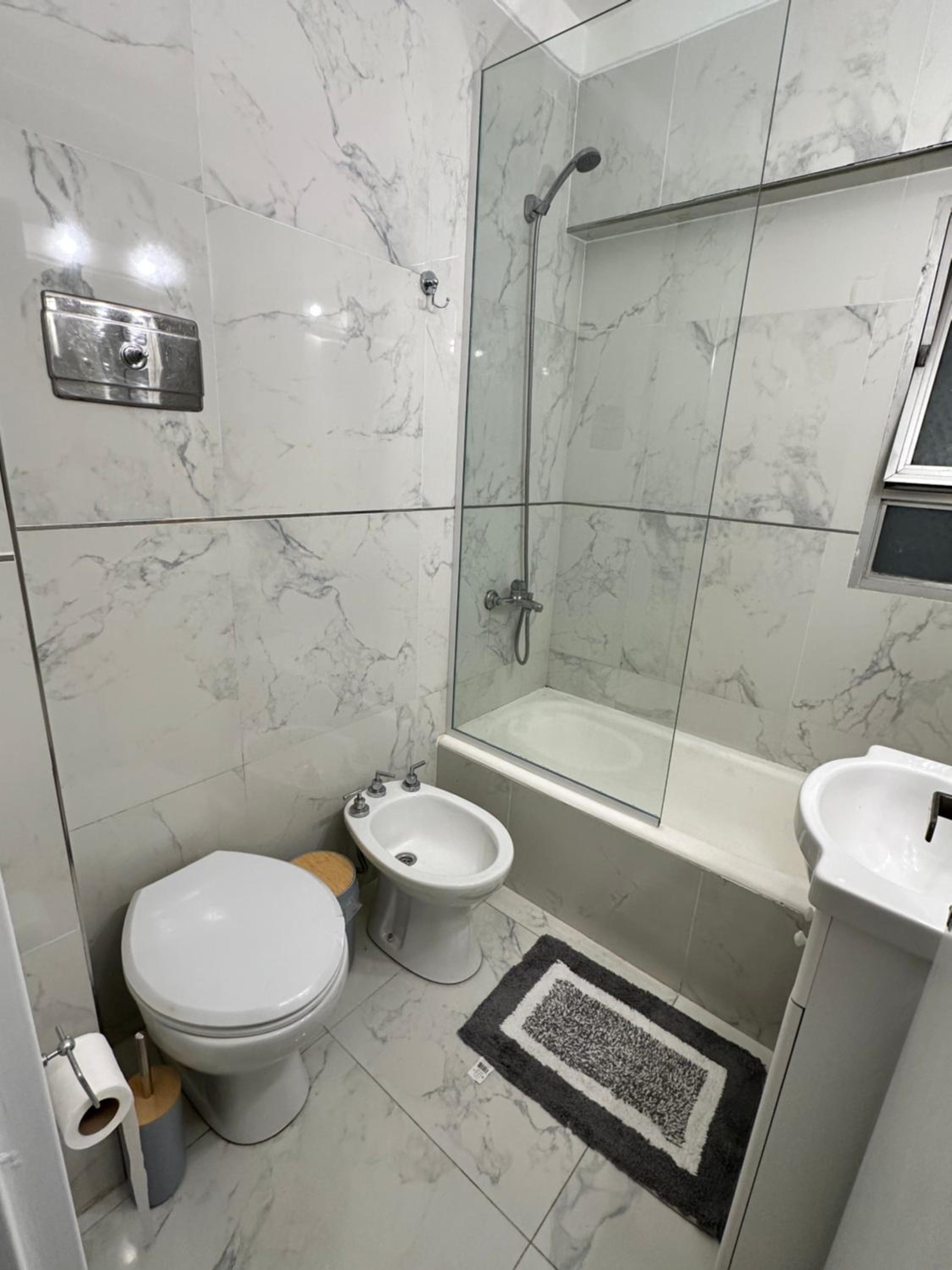 Hermoso departamento monoambiente en edificio MARAL 33