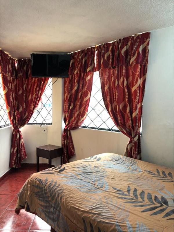 Hostal Quito Nayla