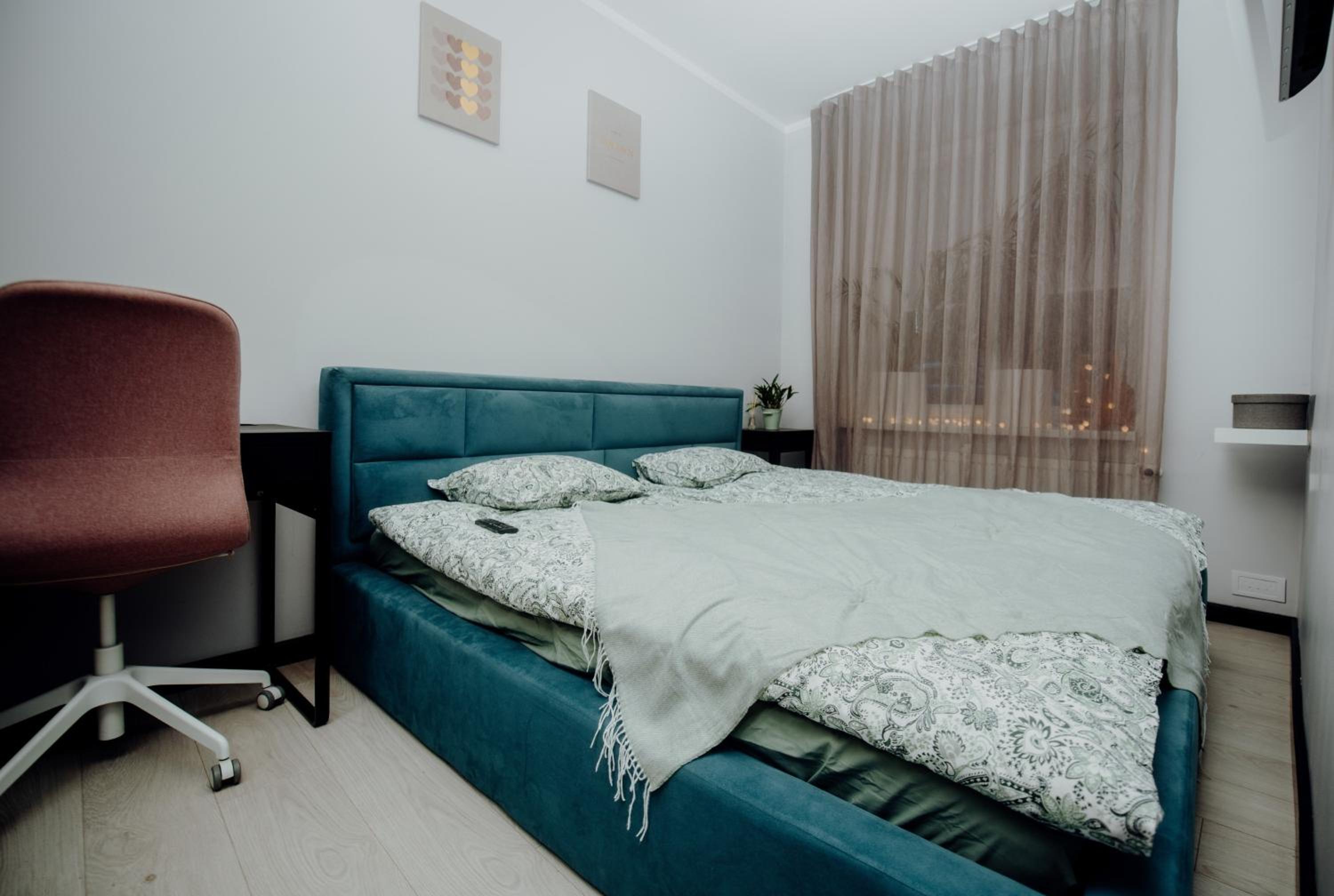 Lovely Valentine apartment with parking space view 4