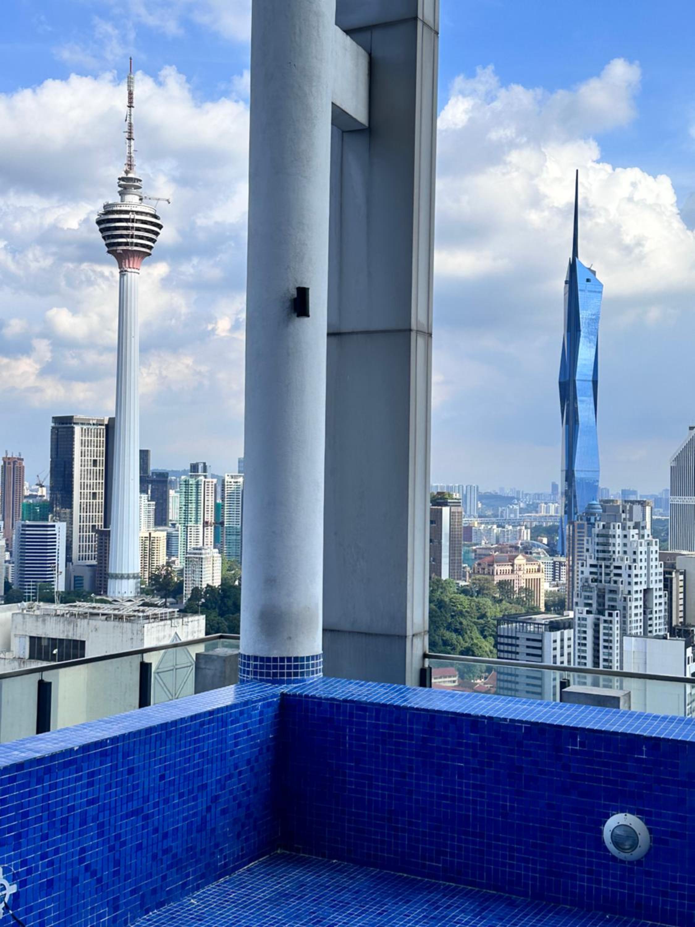 THE LUXE INFINITUM KLCC By KL MALAYSIA
