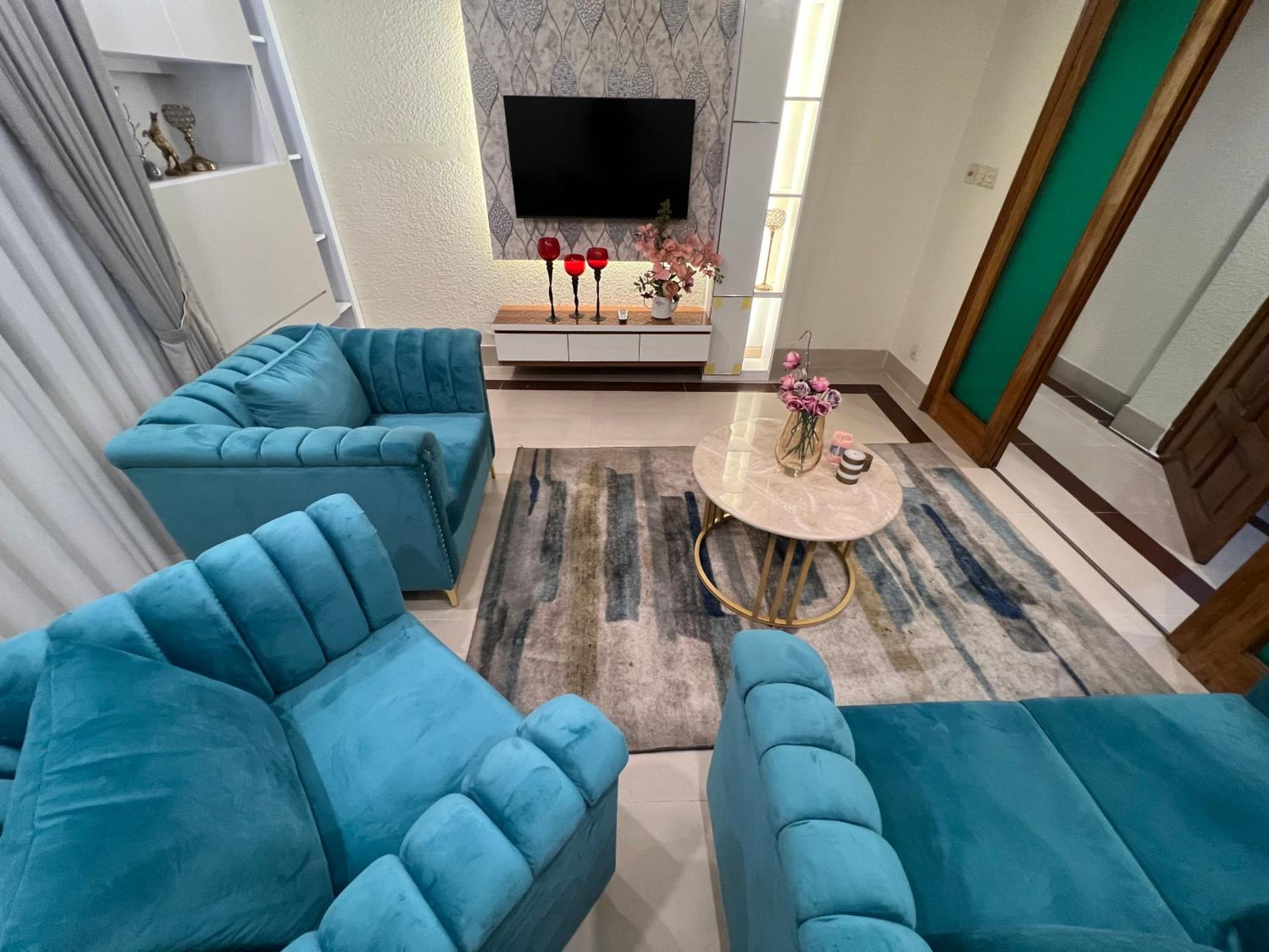 Zarin Urban Escape