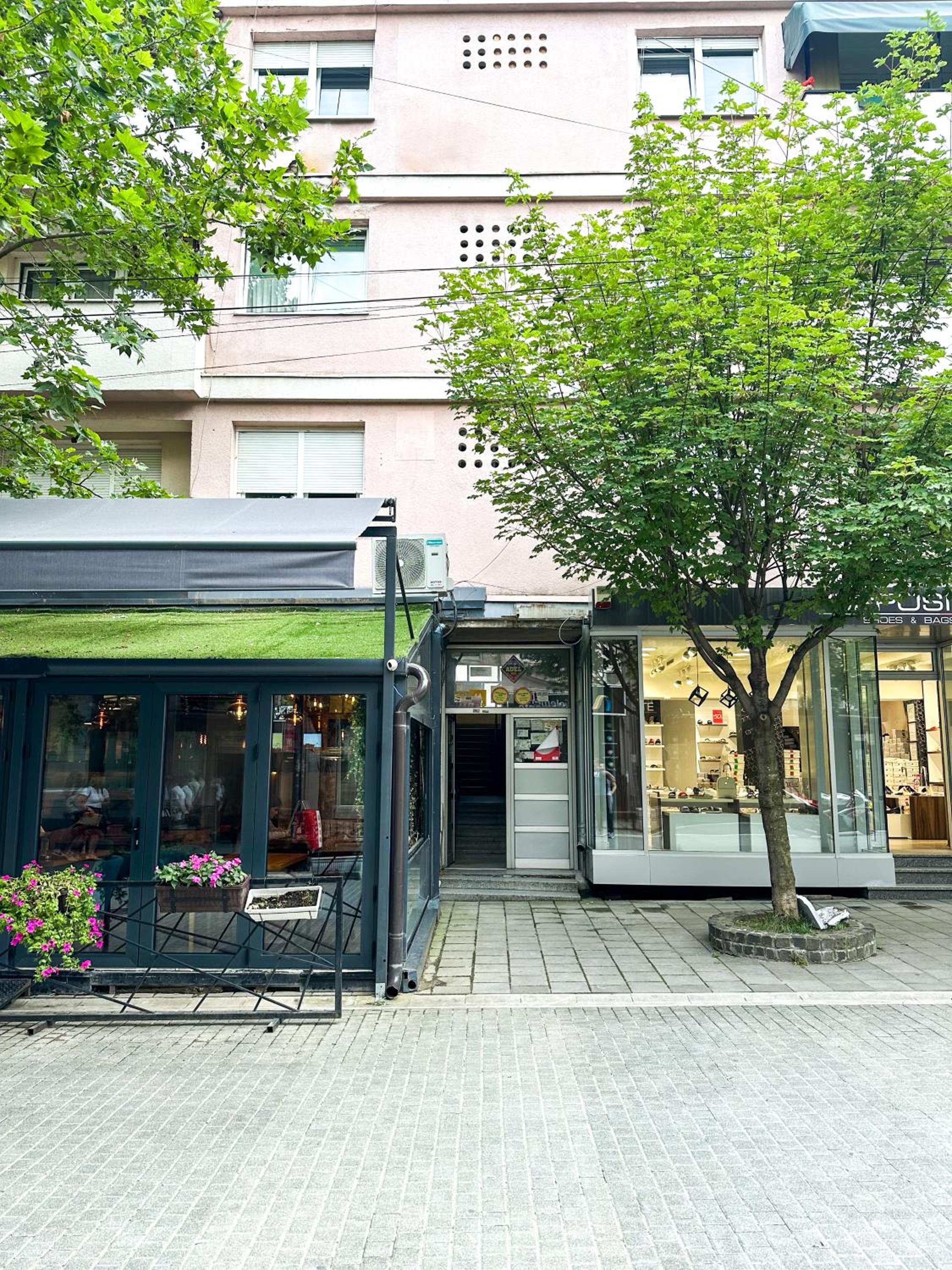Aliam Apartment