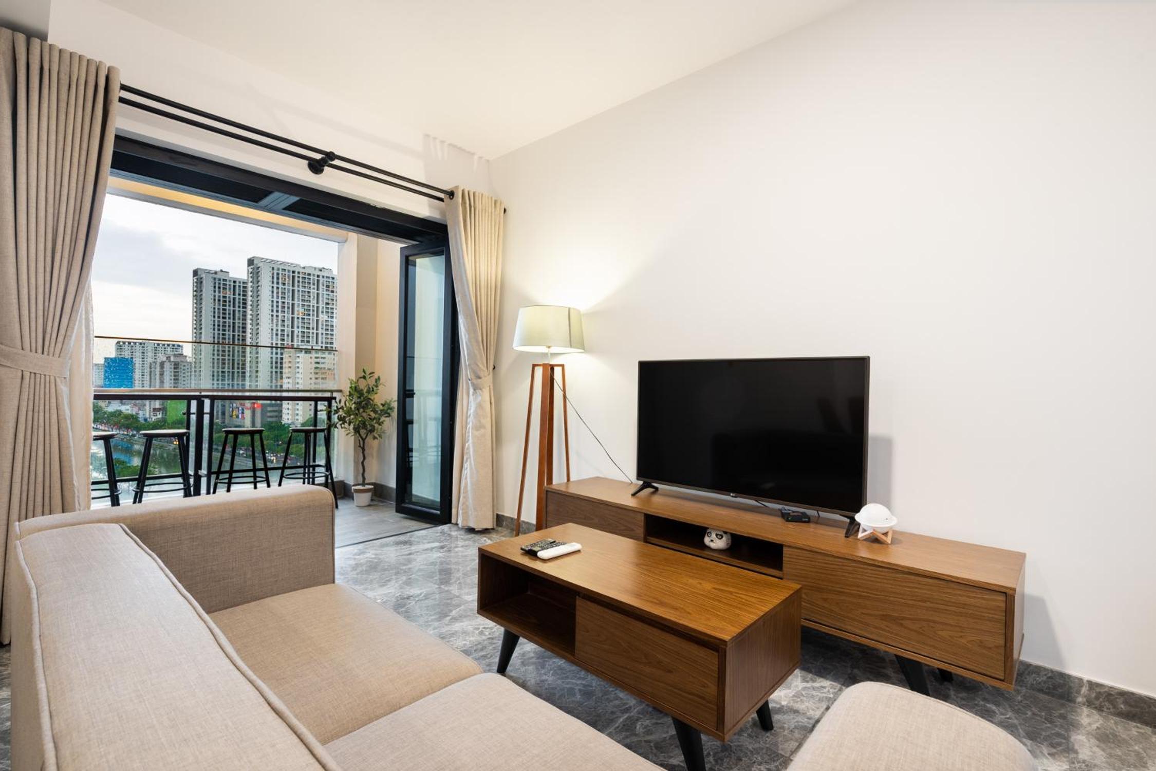 Modern District 1 2BR&3BR D1&Zenity apartment OUTDOOR Jacuzzi Pool