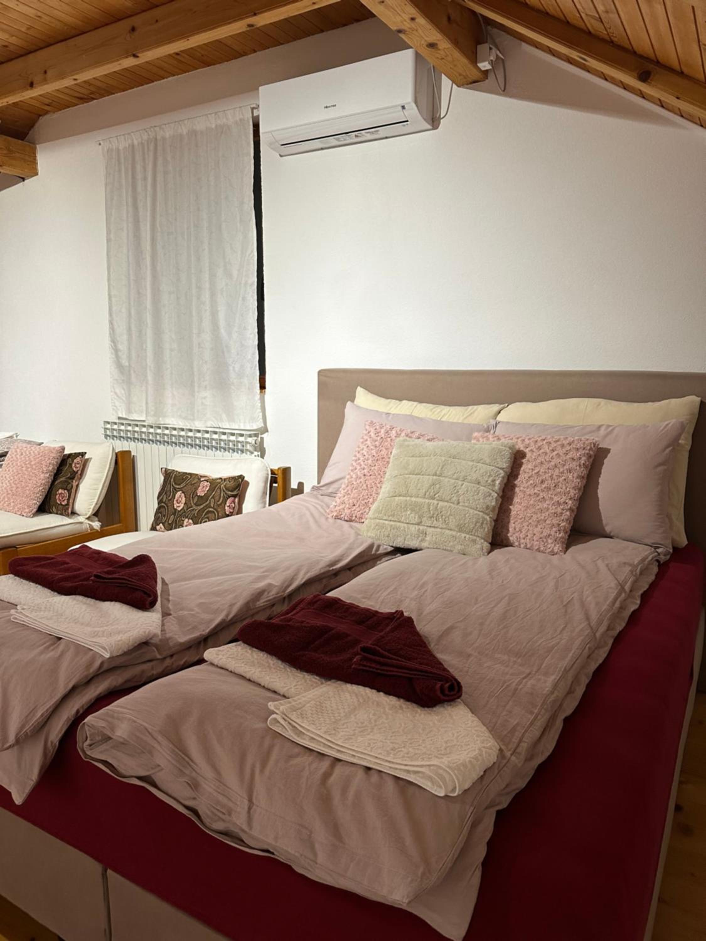 Villa Solis Sarajevo Private Pool Jacuzzi