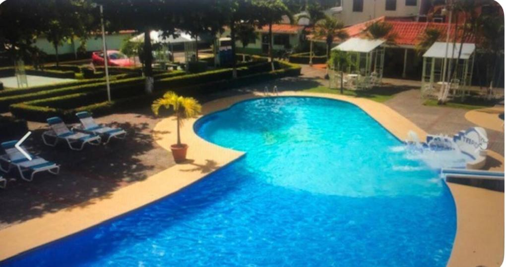 Enchanting 3 BR 2 Bath Condo in the Heart of Jaco