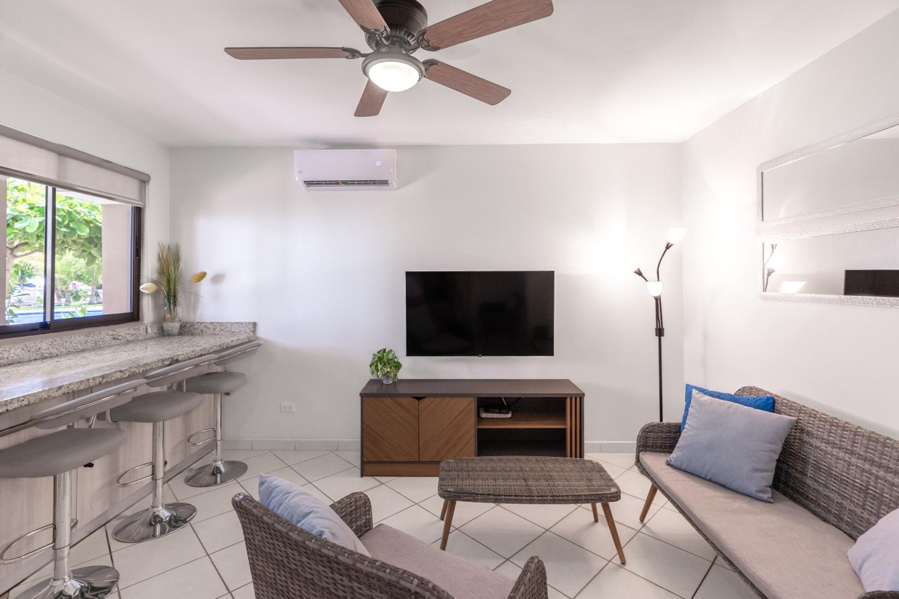 Pacific Sunset Ground Unit Condo across the beach
