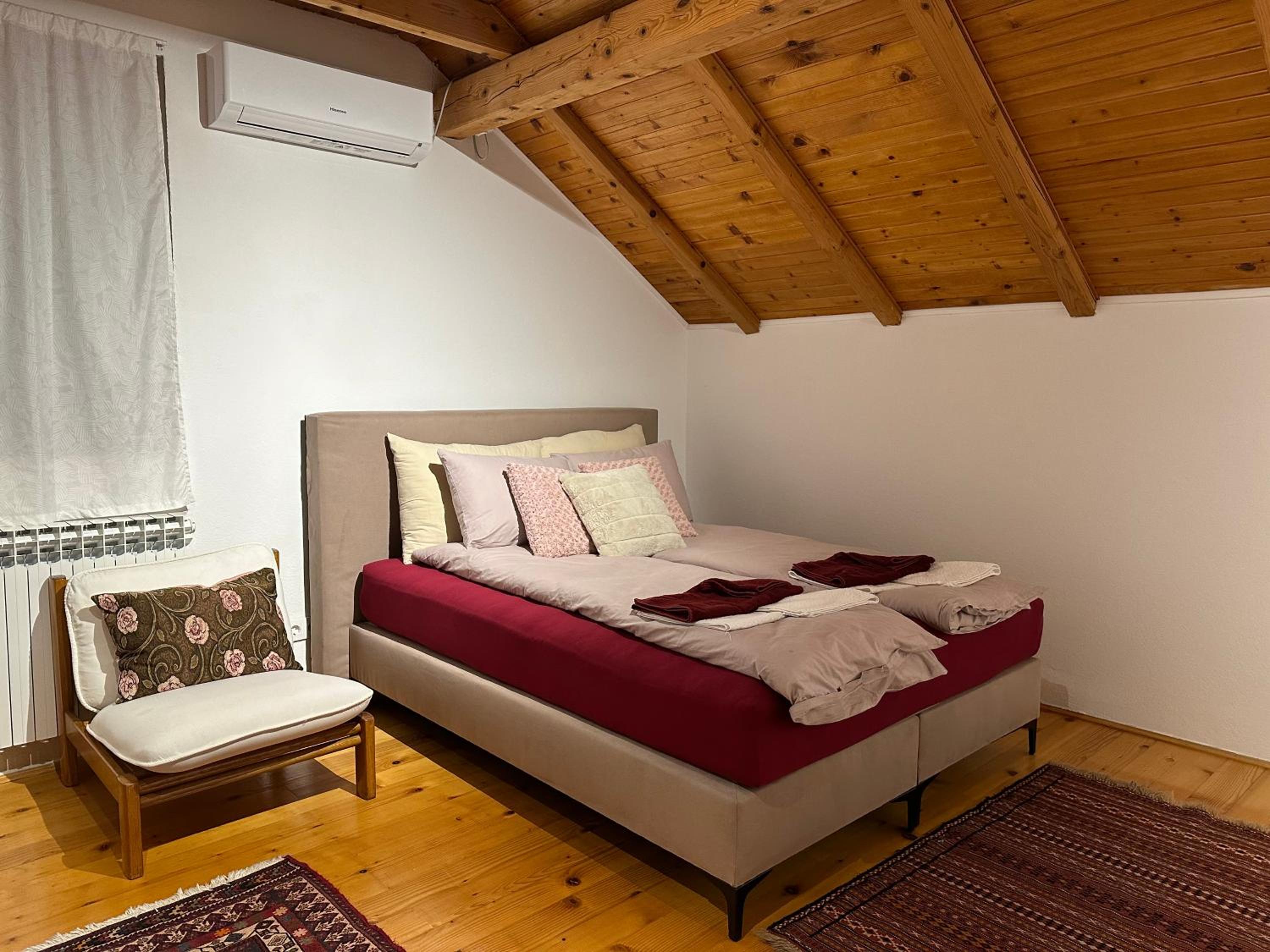 Villa Solis Sarajevo Private Pool Jacuzzi
