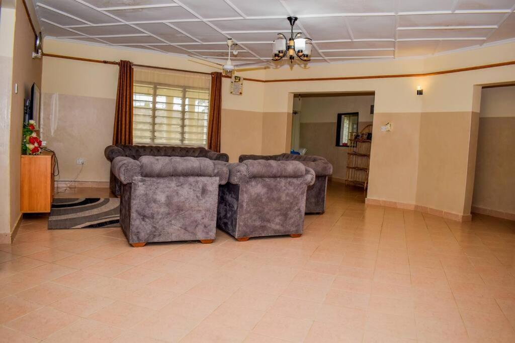 Affordable karura and friends