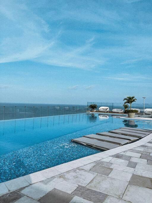 Hermoso apartamento con vista al mar
