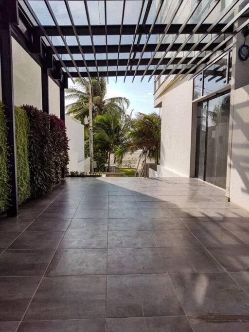 Hermoso apartamento con vista al mar
