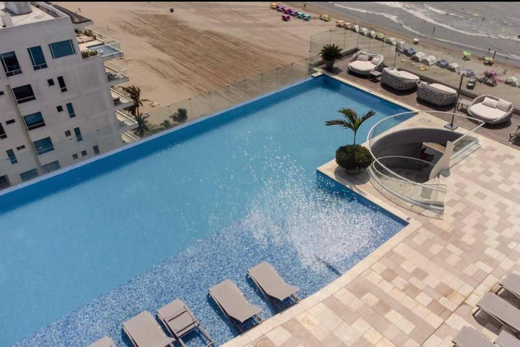 Hermoso apartamento con vista al mar