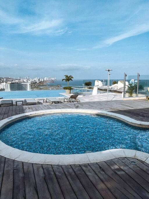 Hermoso apartamento con vista al mar
