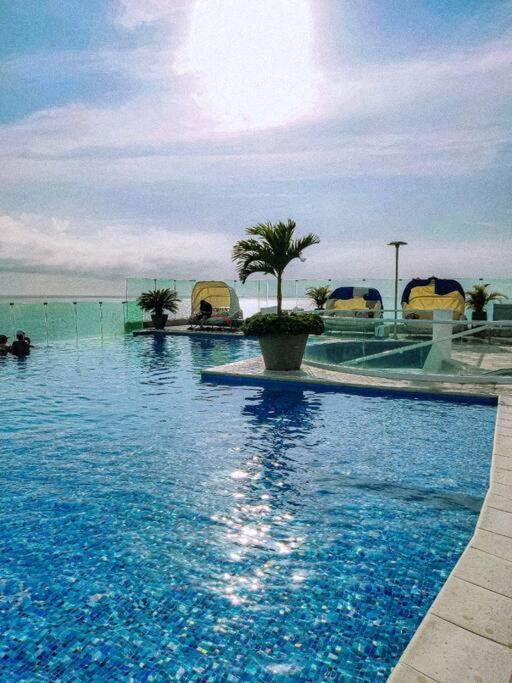 Hermoso apartamento con vista al mar