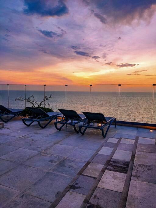 Hermoso apartamento con vista al mar