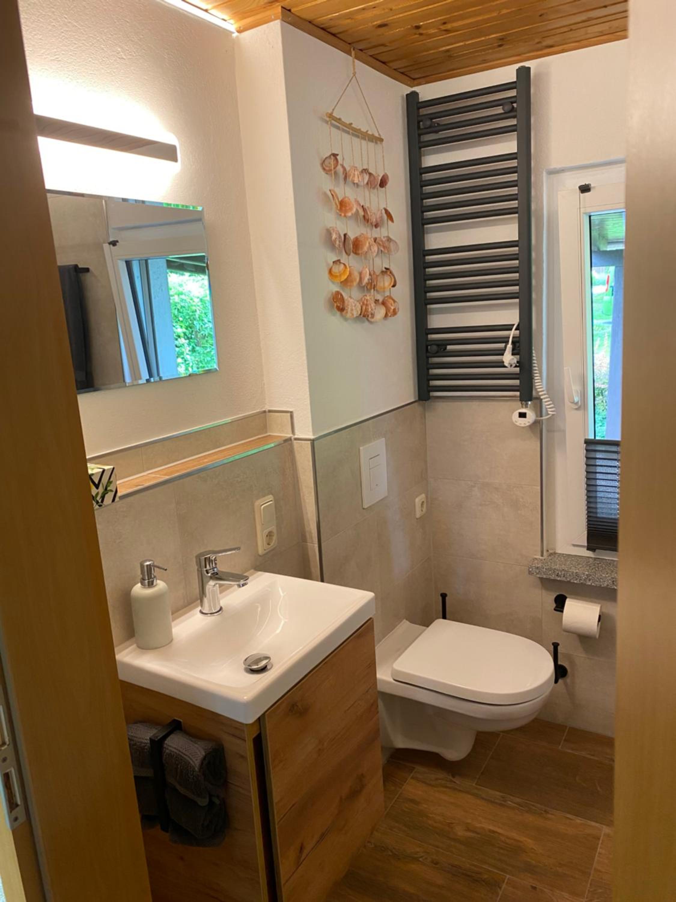 Ruhiger und renovierter Bungalow mit großem hundefreundlichem Garten zur Alleinnutzung view 5