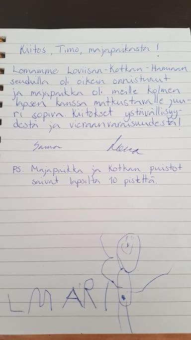 Kurren tupa linnunlaulun keskellä, saunomismahdollisuus