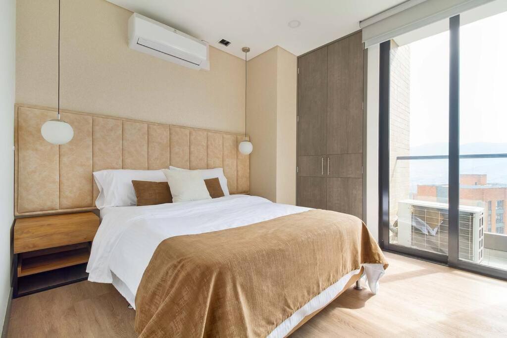 The place you need in Poblado-Medellin 1103