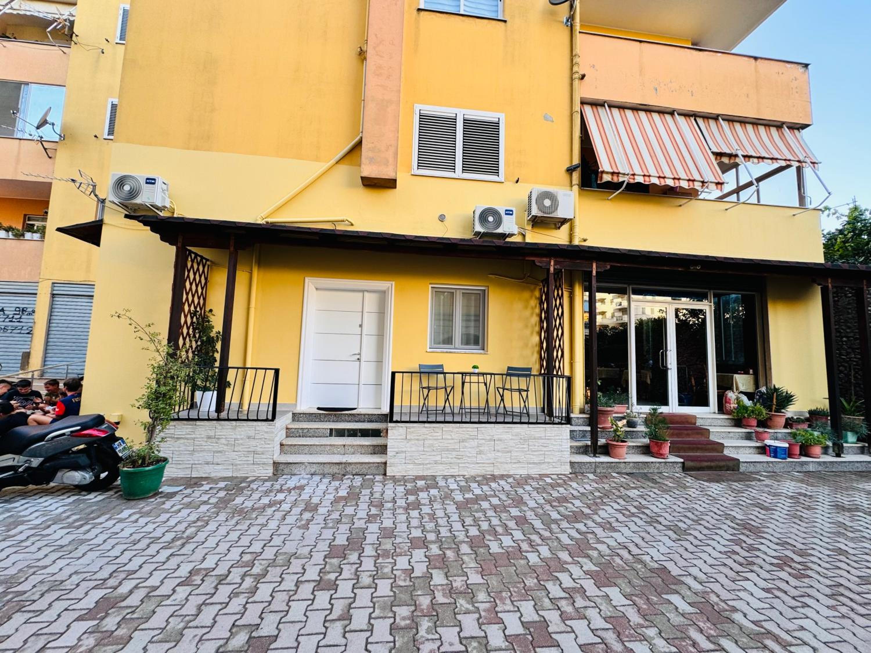 Edi Apartament Center