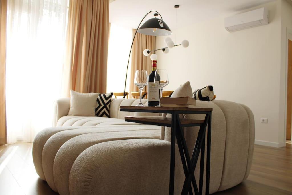 Luxury Apartment With King-Size Bed and Fast Wi-Fi