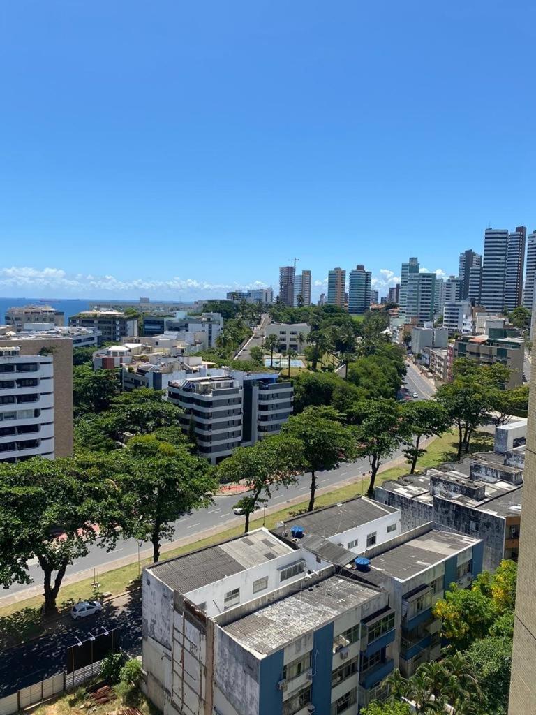 Apartamento ondina circuito carnaval decorado Cama king