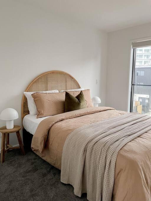 Chic City Centre Townhouse view 2