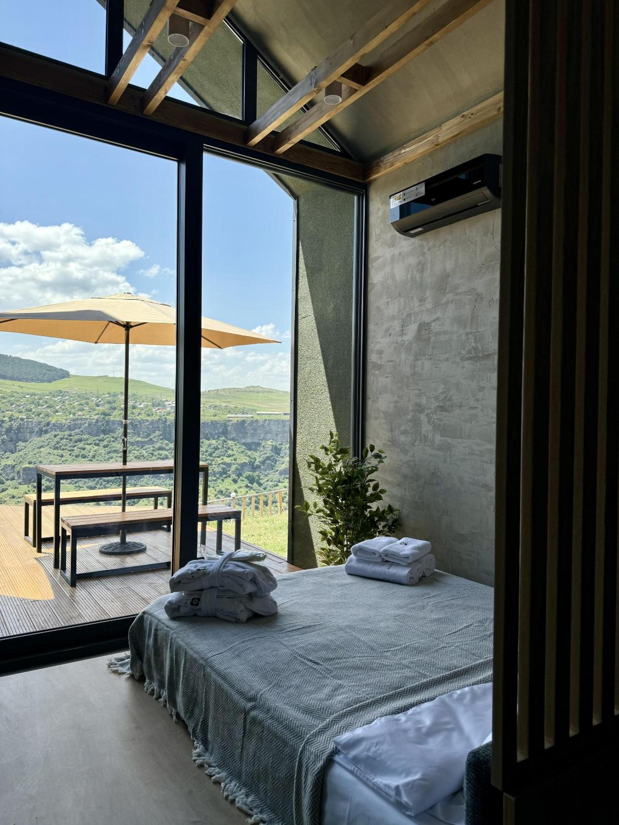 Aura Village - Cottages near Dsegh