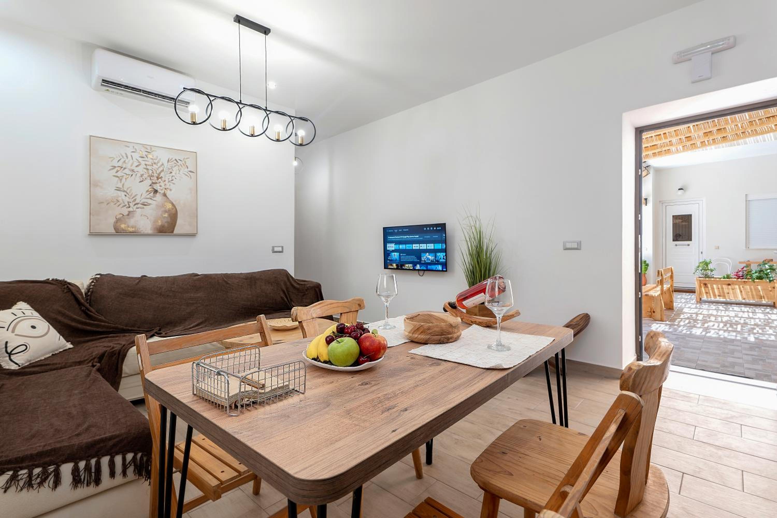 Reborn Luxury Apartments