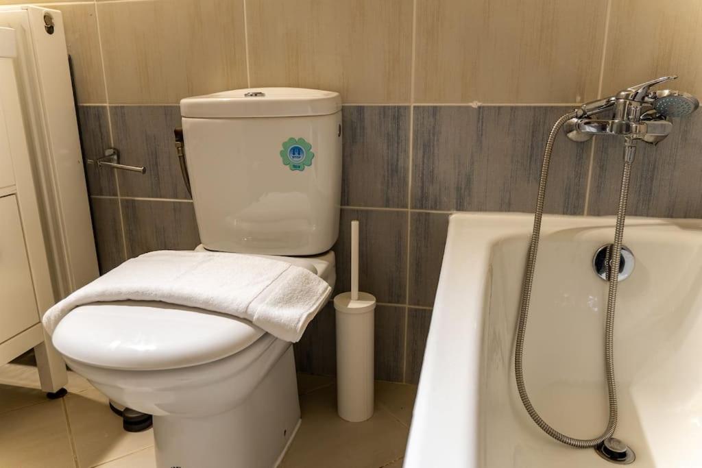 Maisonette with Exclusive Private Parking