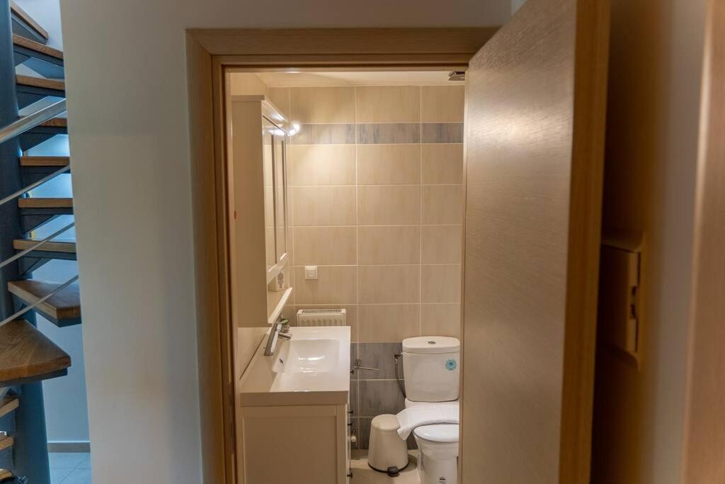 Maisonette with Exclusive Private Parking