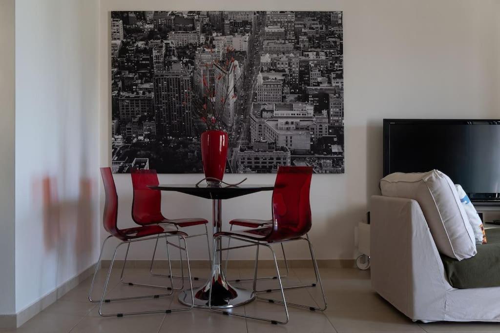 Maisonette with Exclusive Private Parking