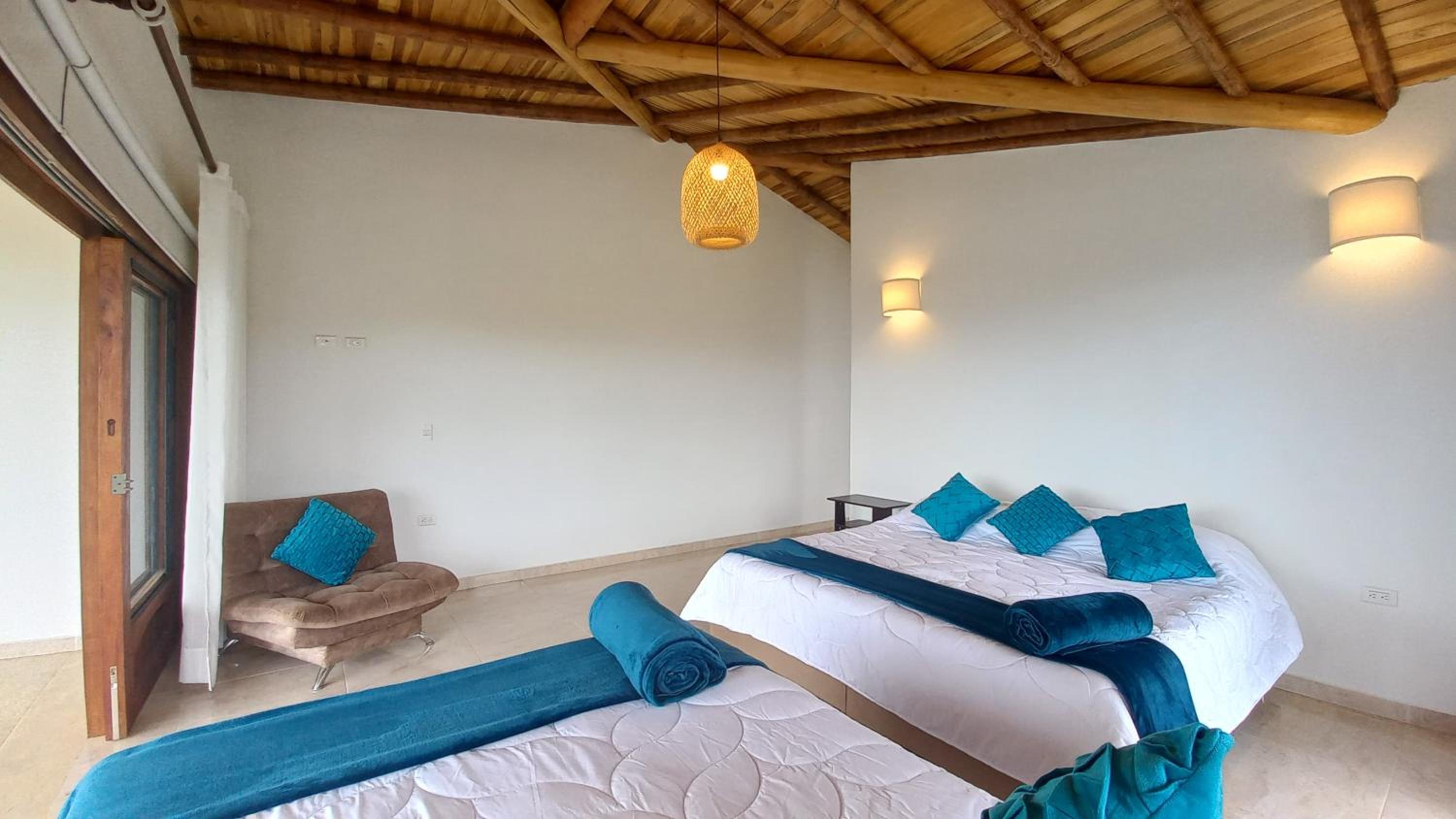 CASAS CAMPESTRES VILLA COVA Da IRIA BARICHARA