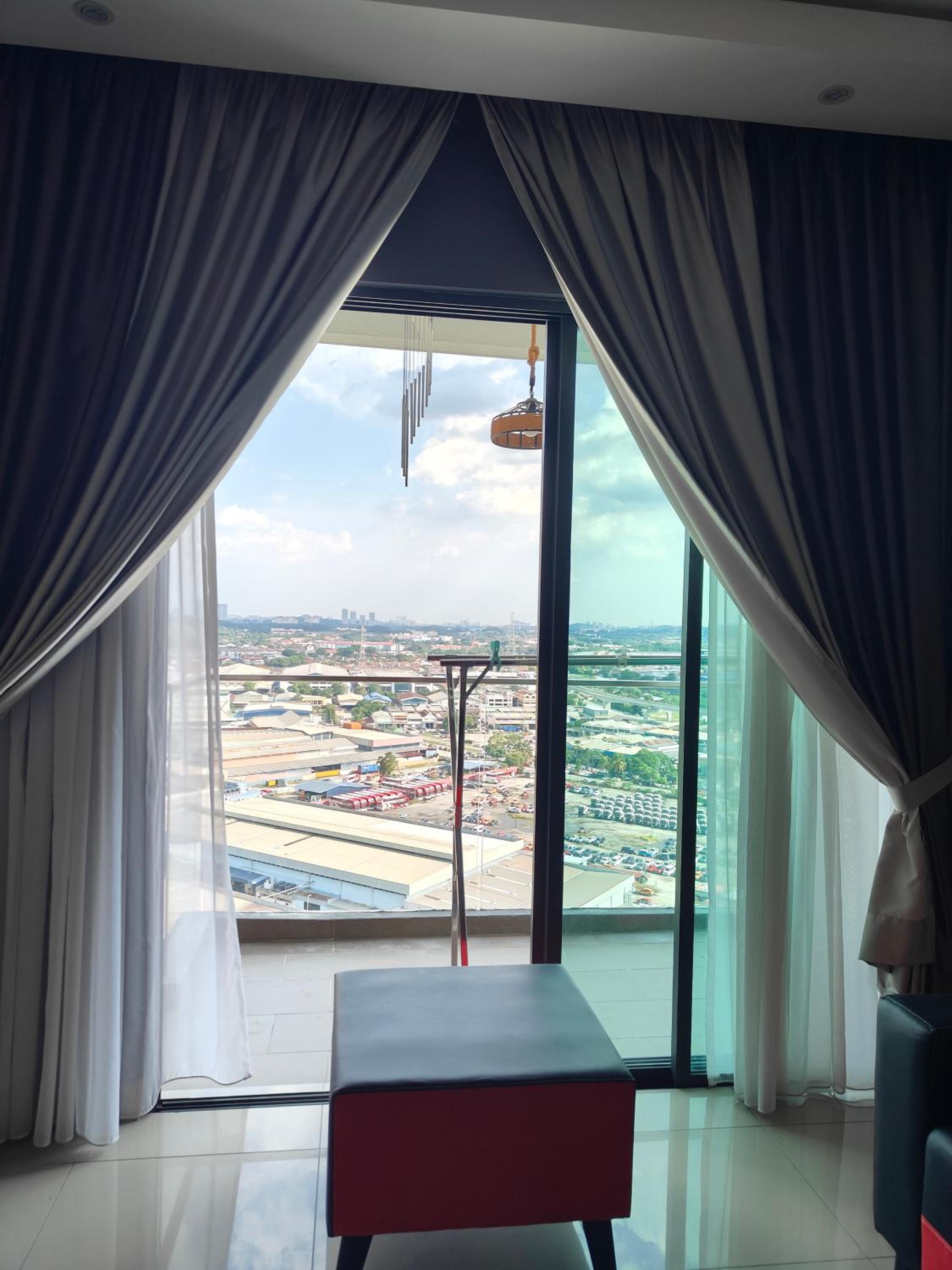Univ 360 Seri Kembangan - Cozy Homestay Free Wifi - Netflix - Prime Video photo 6