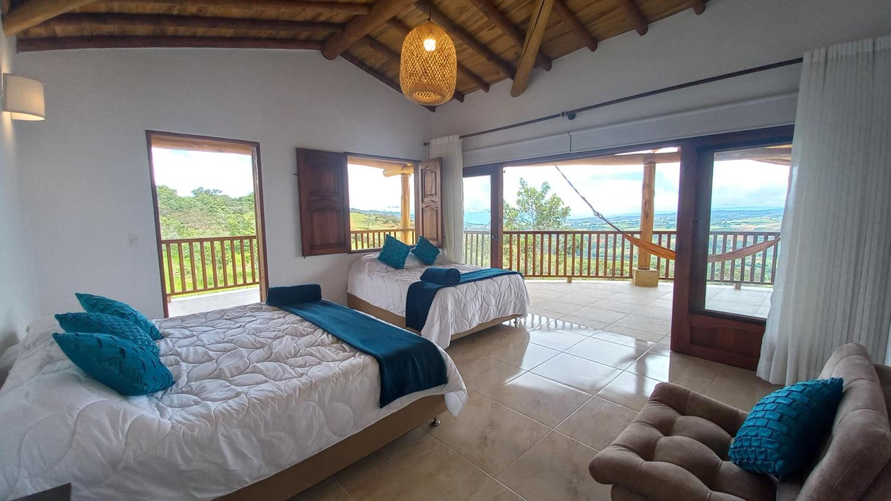 CASAS CAMPESTRES VILLA COVA Da IRIA BARICHARA