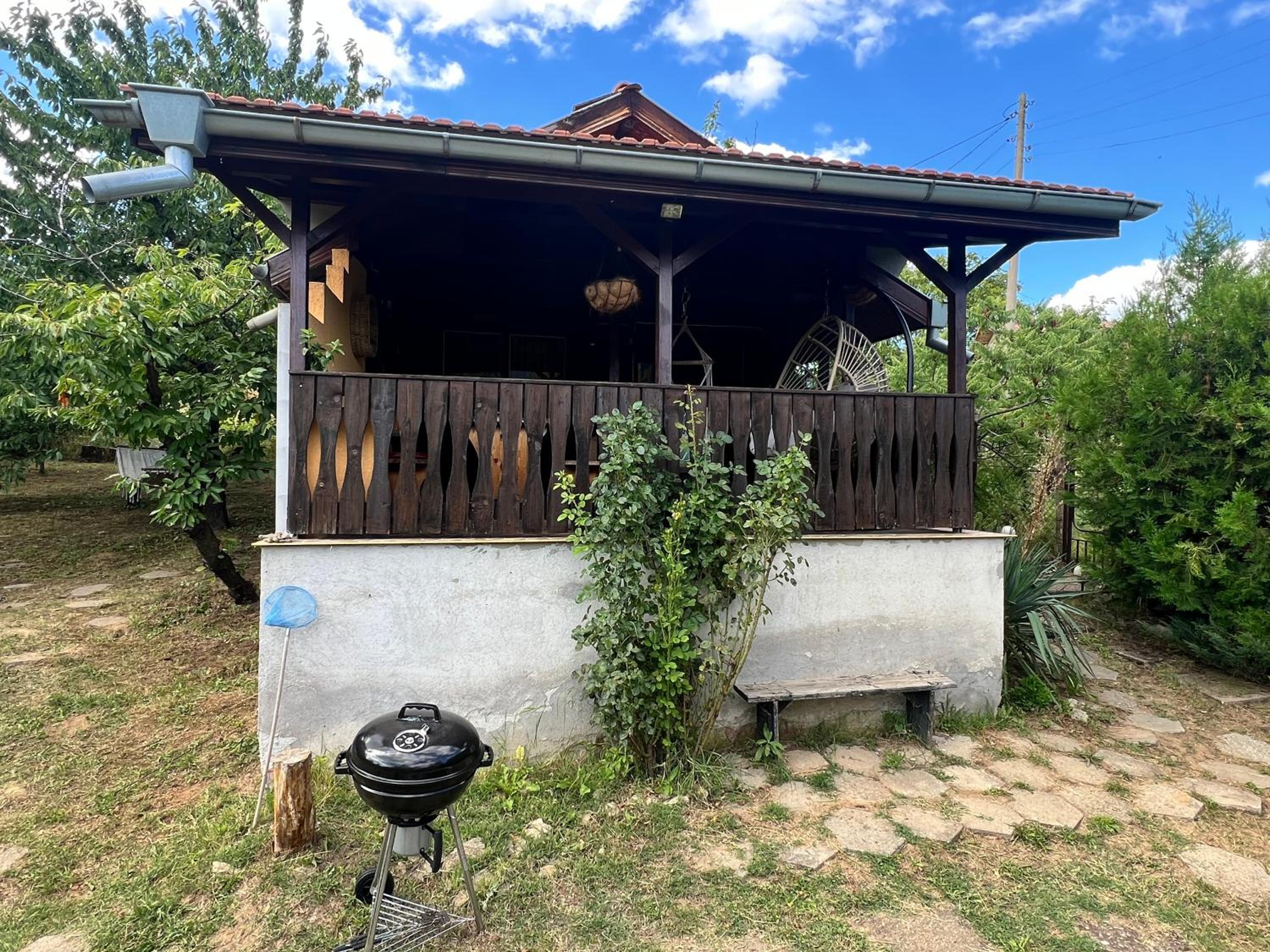 Cozy Quiet Retreat 70km from Sofia