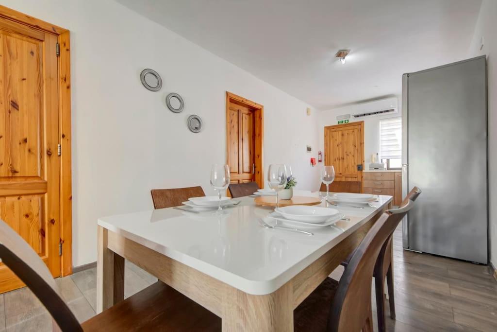 Modern Penthouse Near Gzira Seafront