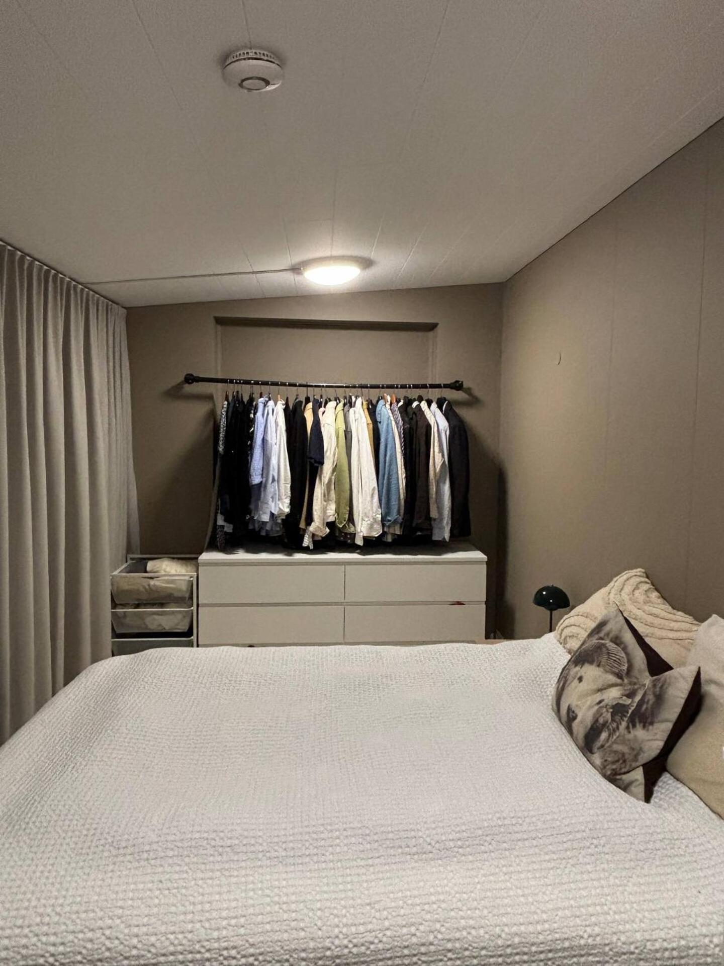 Bright one-bedroom apartment in Reykjavik view 5