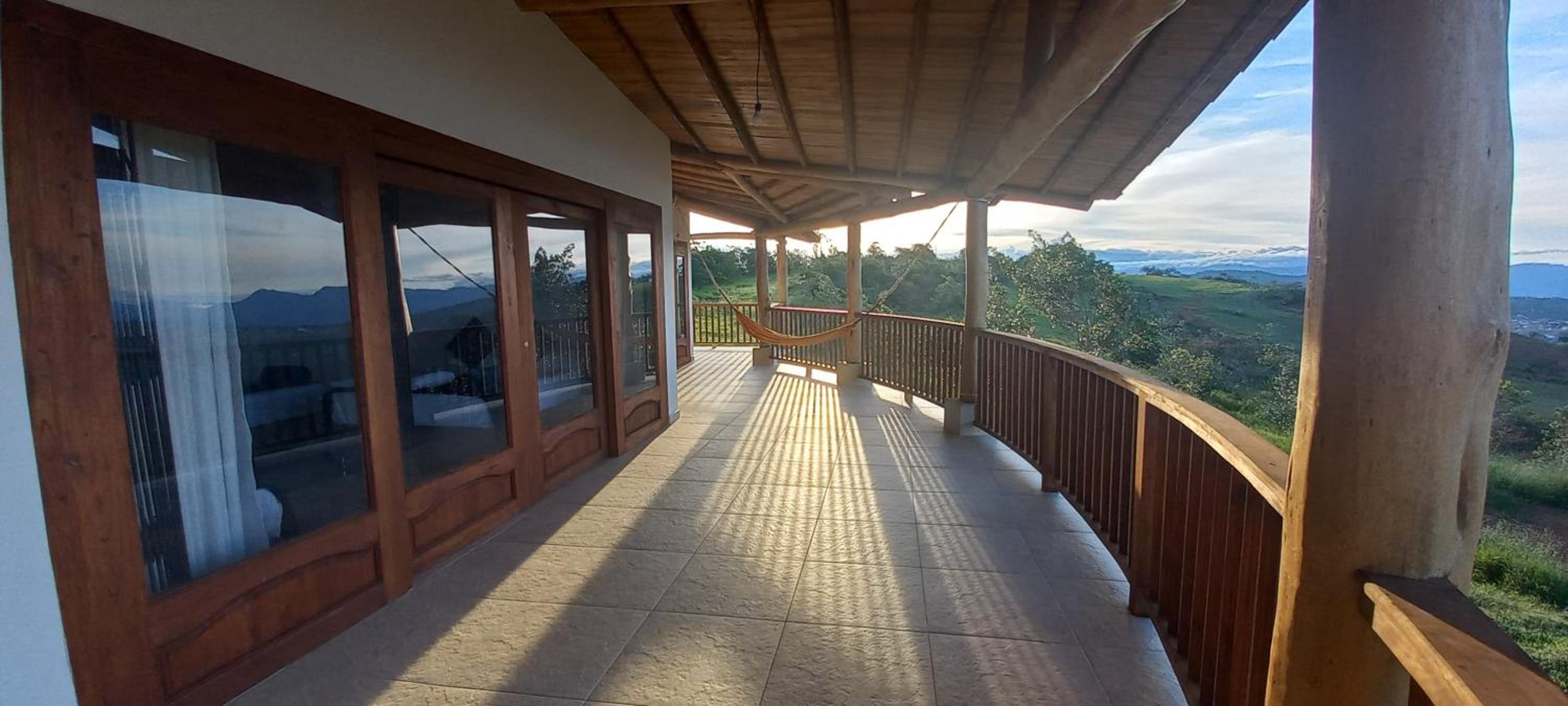 CASAS CAMPESTRES VILLA COVA Da IRIA BARICHARA
