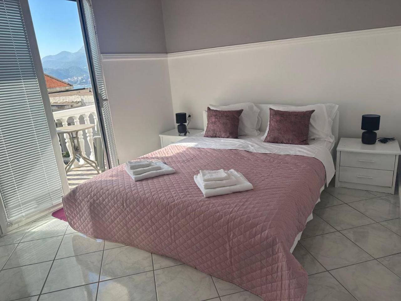 Hotel TIA Sveti Stefan - Image 1