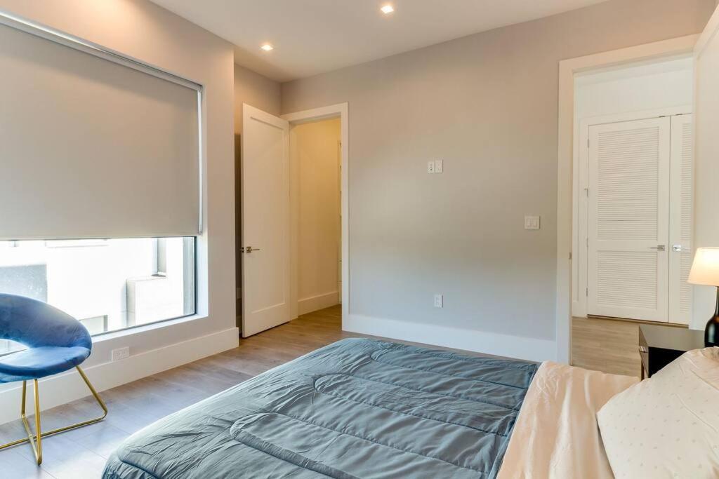 Modern 4 Bedroom Masterpiece With Rooftop Deck