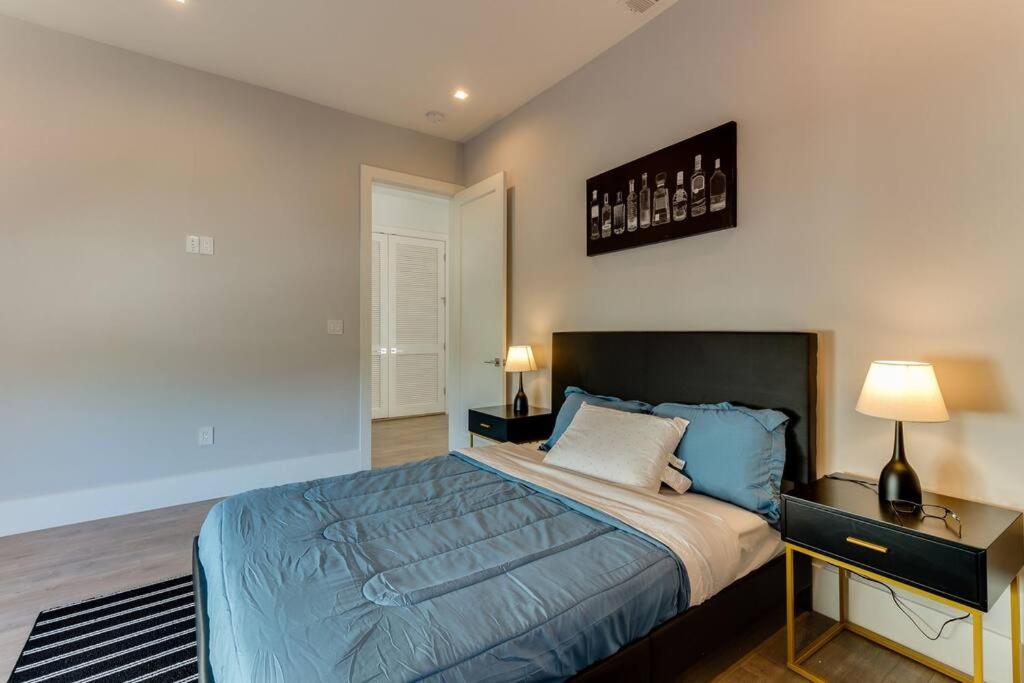 Modern 4 Bedroom Masterpiece With Rooftop Deck
