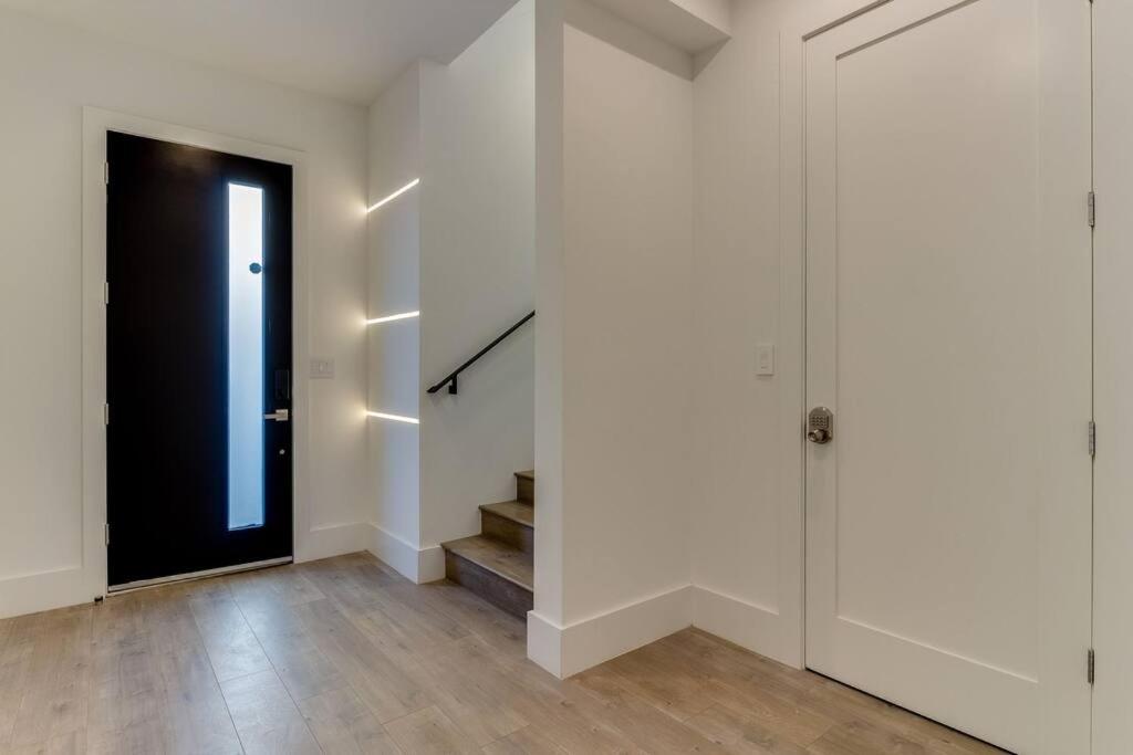 Modern 4 Bedroom Masterpiece With Rooftop Deck
